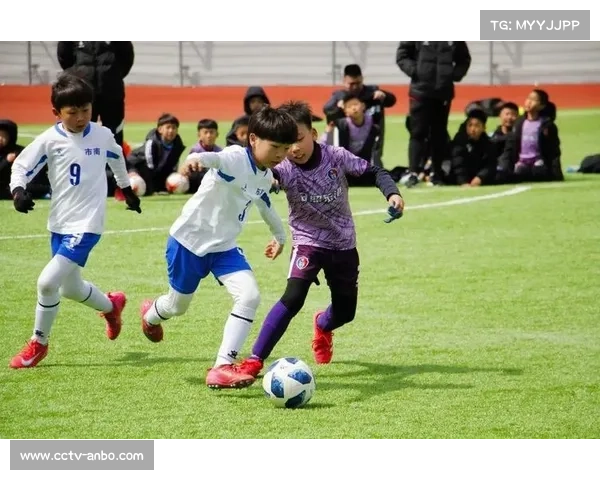 暑期足球营：学校与球队携手共育足球未来